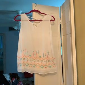Medium white tank top